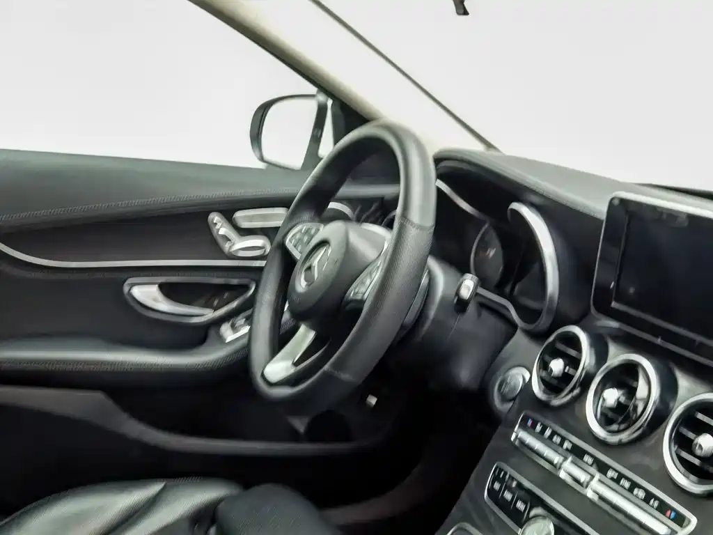Mercedes-Benz C-Class — миниатюра 22