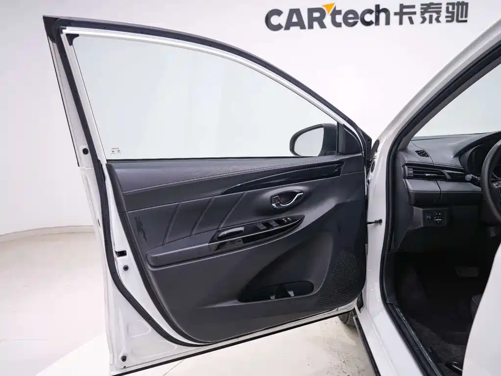 TOYOTA YARIS L ZHIXUAN