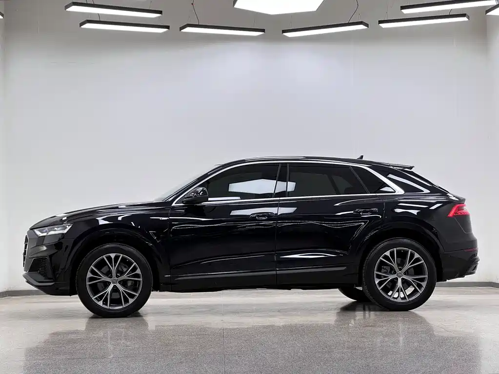 Audi Q8 — миниатюра 5