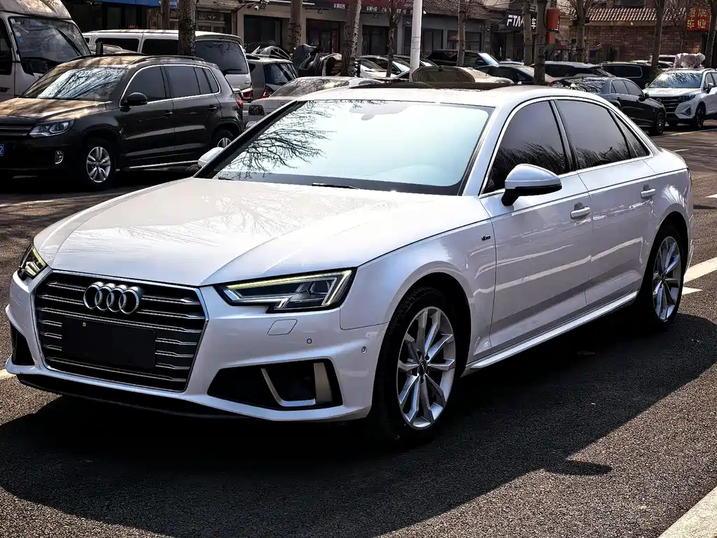 Audi A4L 2020