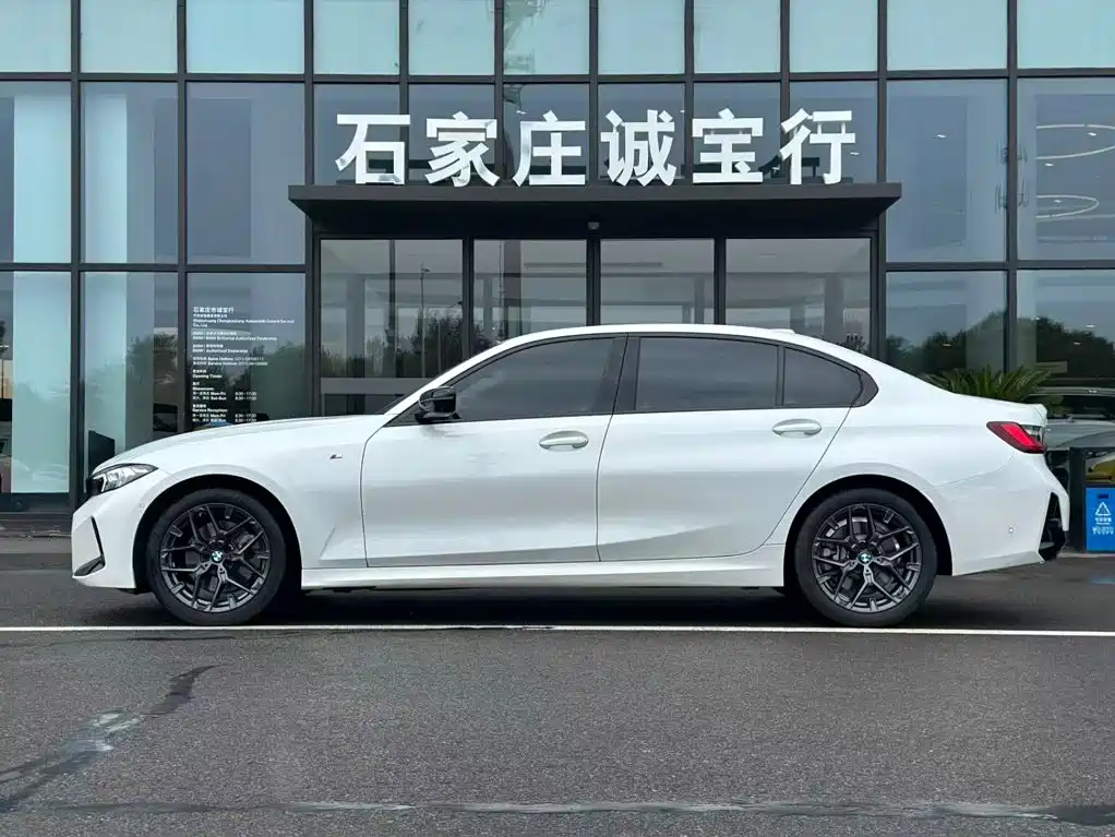 BMW 3 Series — миниатюра 7