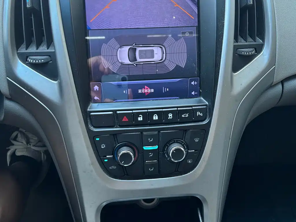 Buick Excelle — миниатюра 7