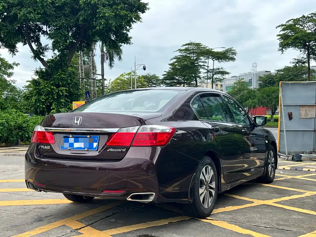 Honda Accord — миниатюра 6