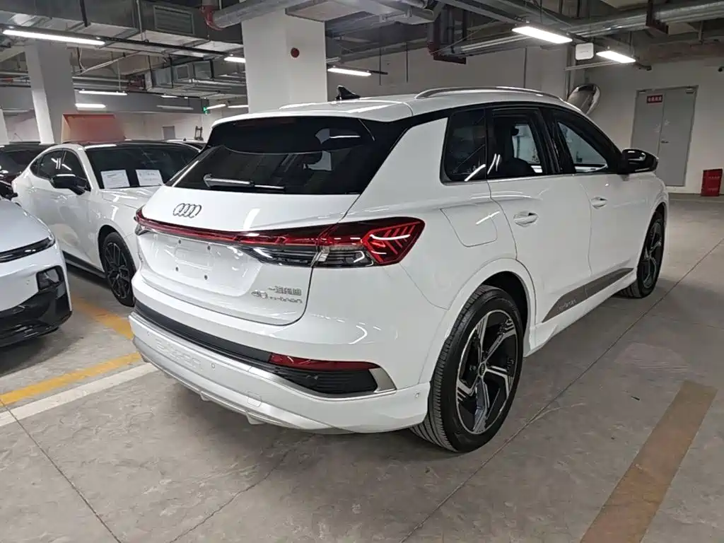 Audi Q4 e-tron — миниатюра 7