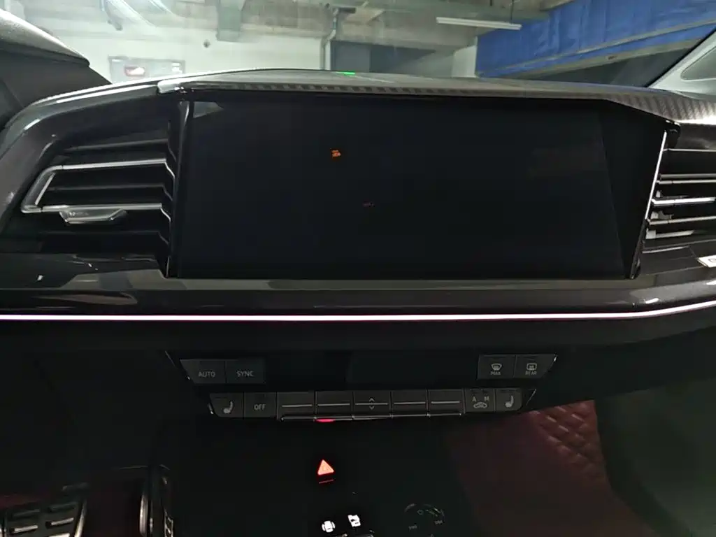 Audi Q4 e-tron — миниатюра 13