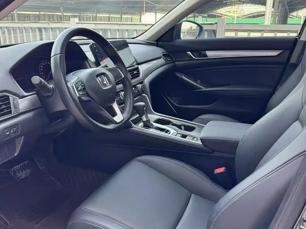 Honda Accord 2022 260TURBO Luxury