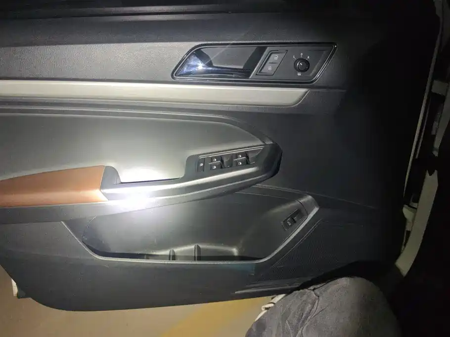 Volkswagen Lavida — миниатюра 7