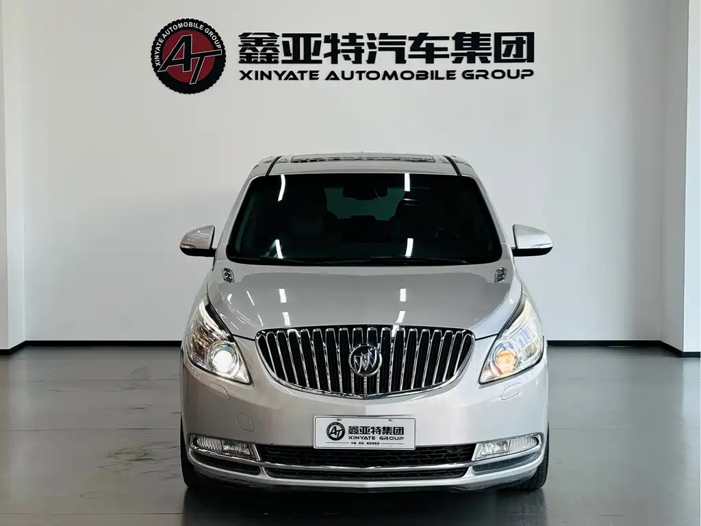 Buick GL8 2011 3.0L XT Luxury Flagship