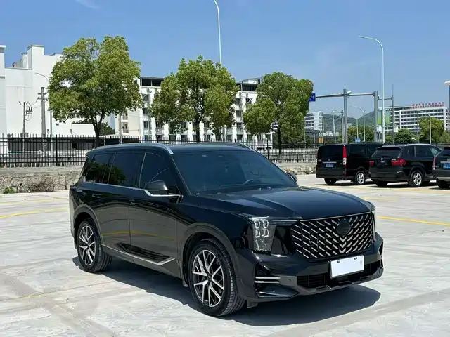 GAC Trumpchi GS8