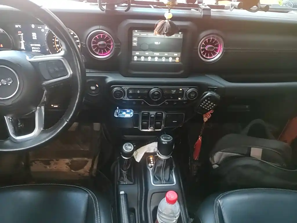 Jeep Wrangler — миниатюра 13