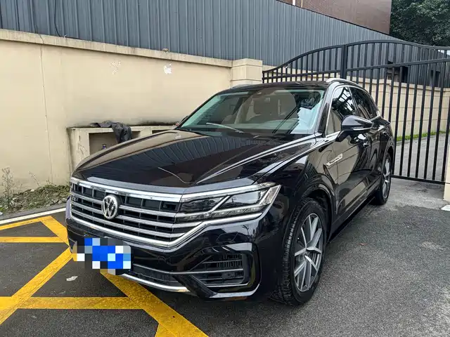 VOLKSWAGEN TOUAREG 2020