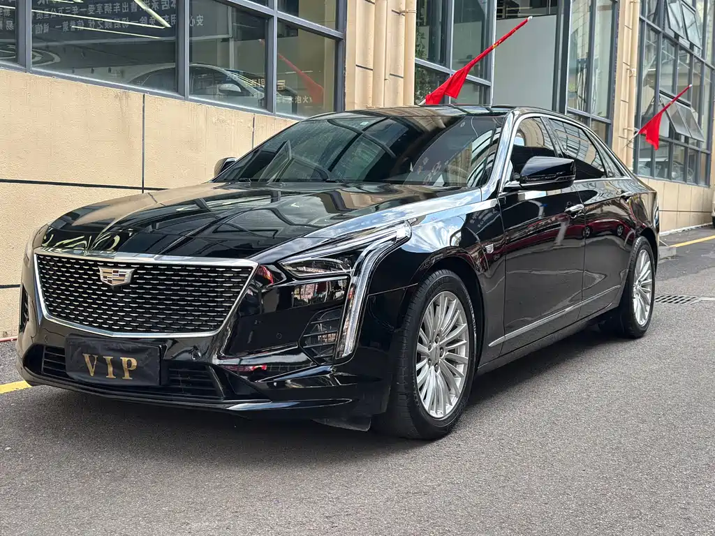 CADILLAC CT6
