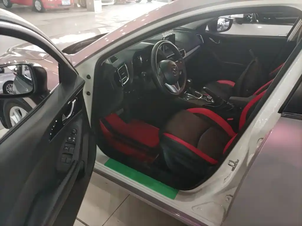 Mazda 3 Axela — миниатюра 12