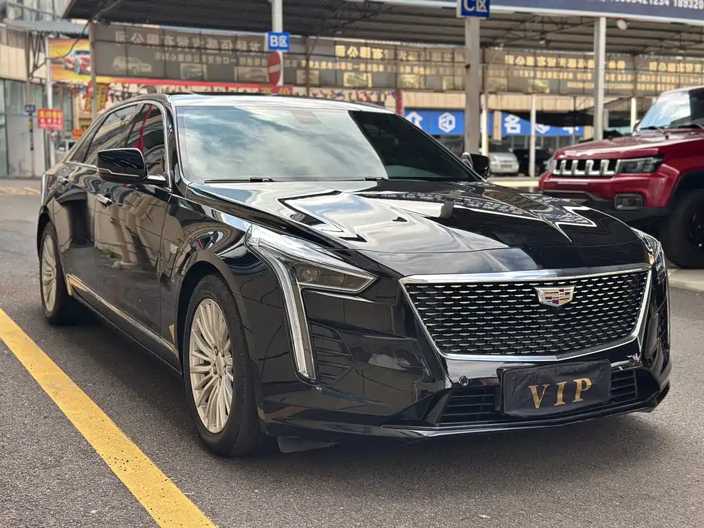 CADILLAC CT6
