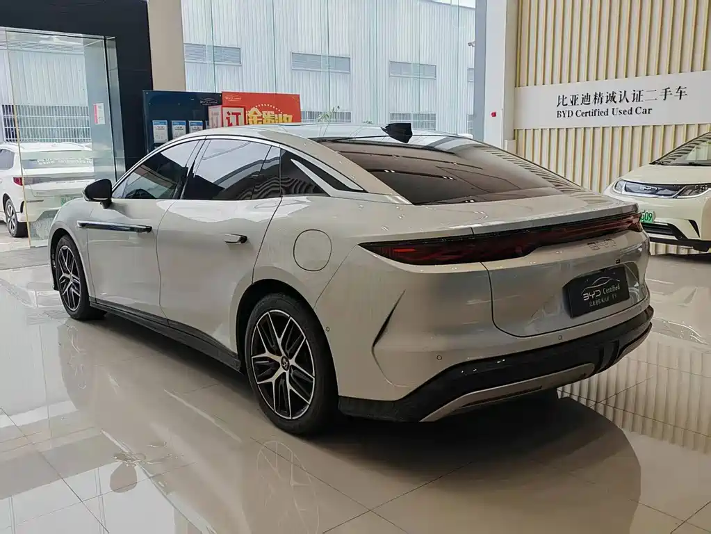 BYD Хань Ли — миниатюра 7