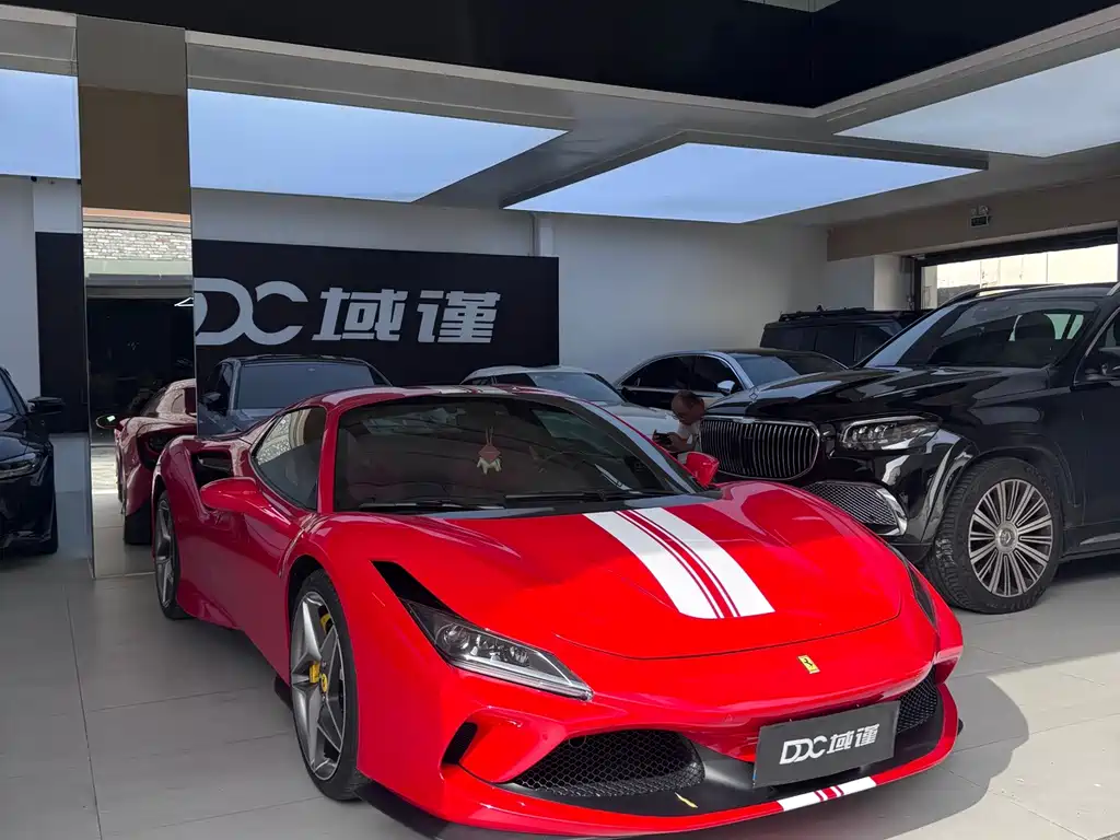 Ferrari F8