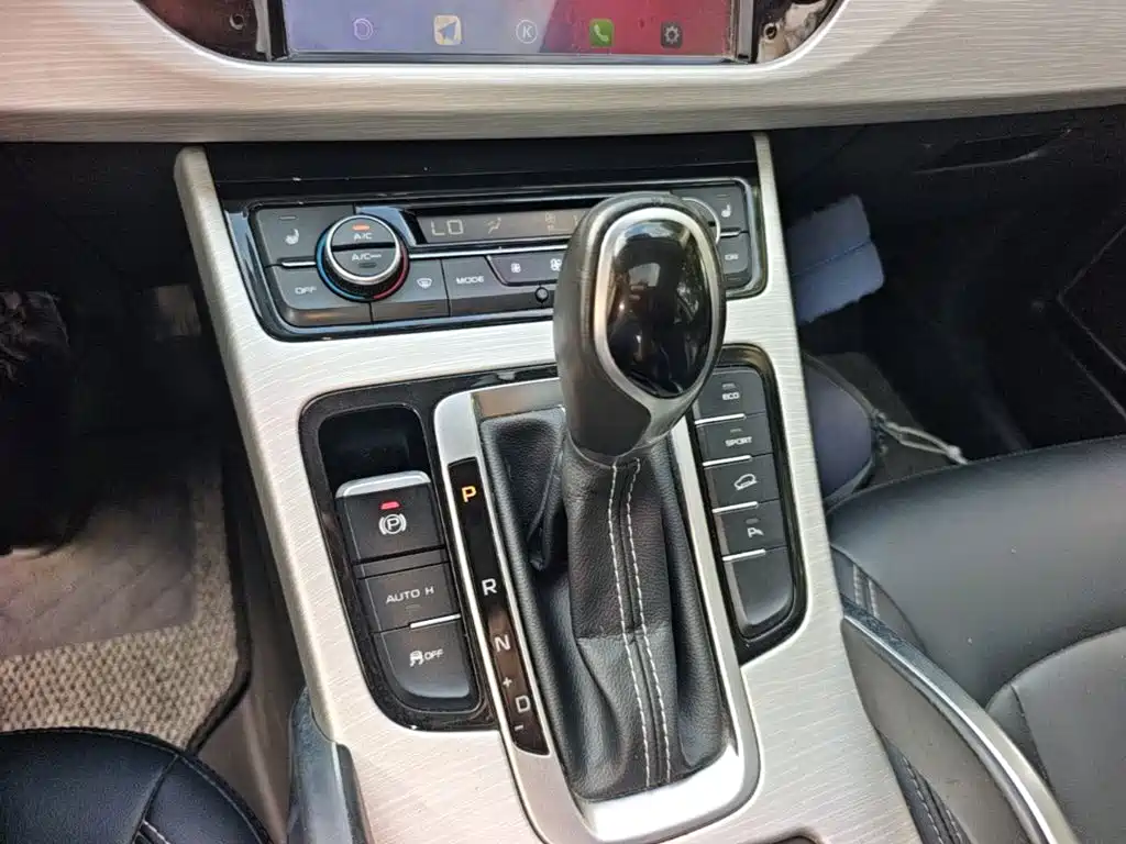 Geely Boyue — миниатюра 14