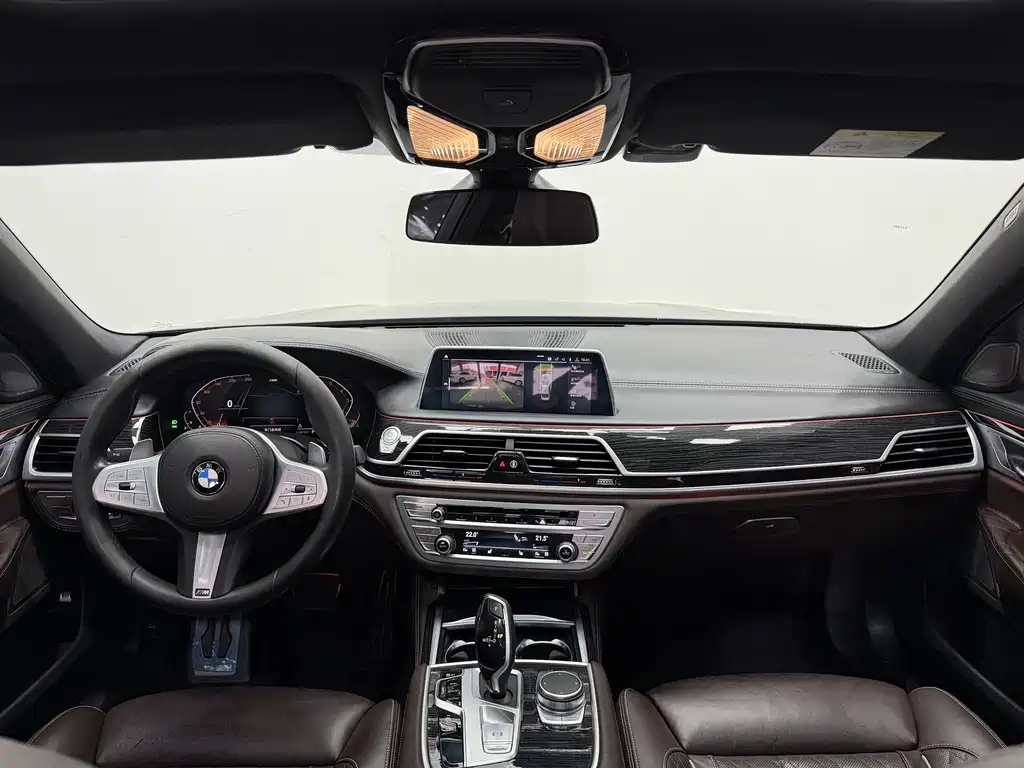 BMW 7 Series — миниатюра 4