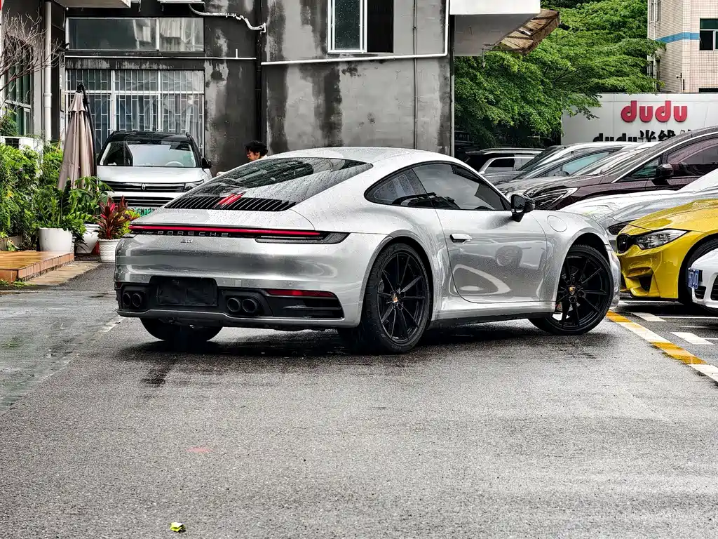 Porsche 911 2020 Carrera 3.0T