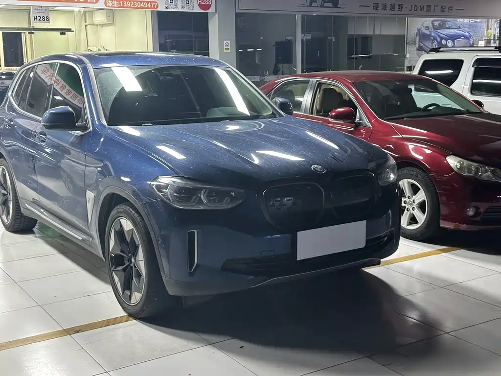 BMW iX3 — миниатюра 3