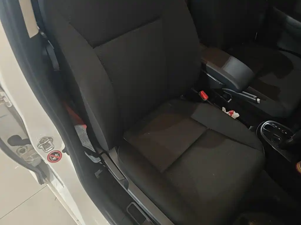 Honda Fit — миниатюра 25