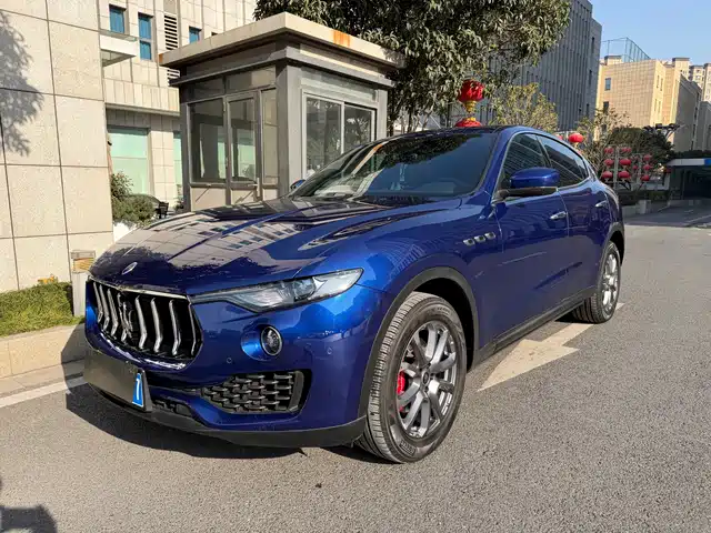 MASERATI LEVANTE