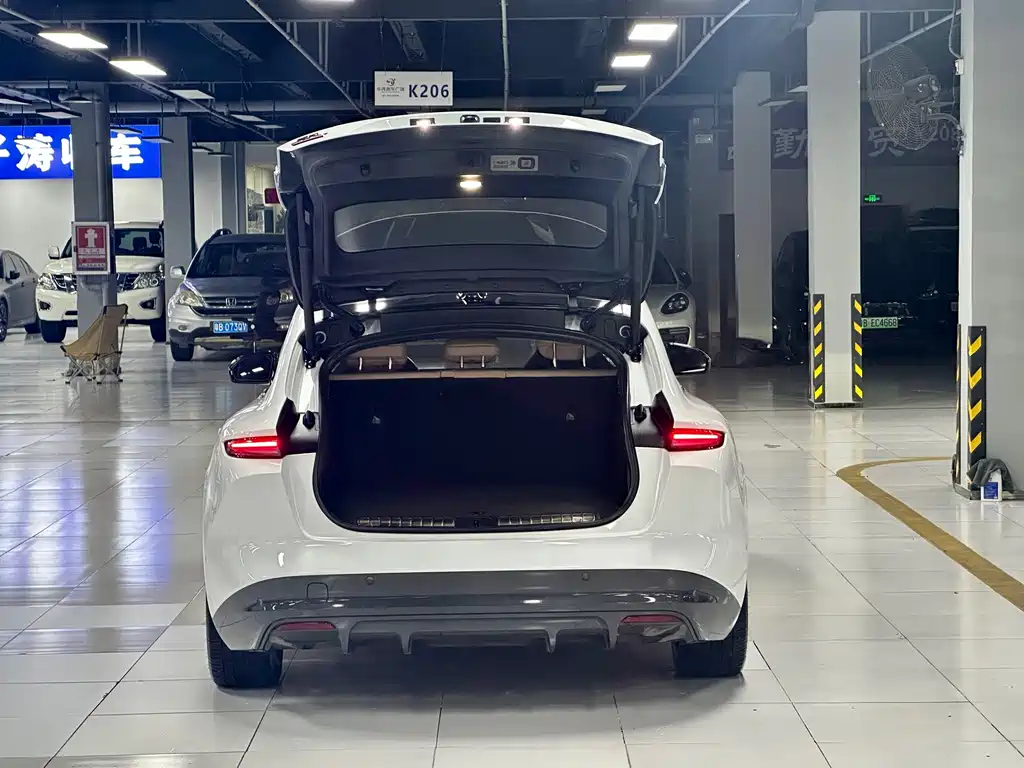 NIO ET5T — миниатюра 16