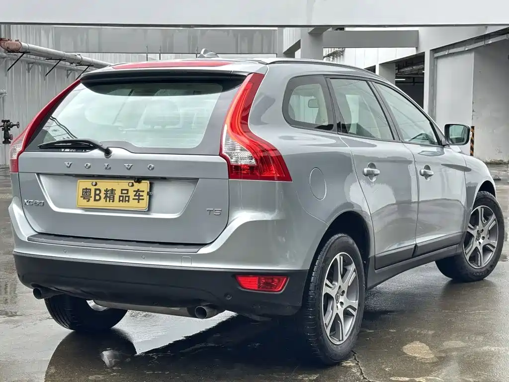 Volvo XC60 (Import) — миниатюра 3