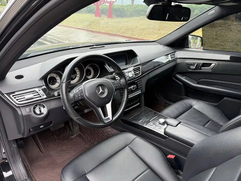 Mercedes-Benz E-Class E 2013 E 260 L CGI Fashion