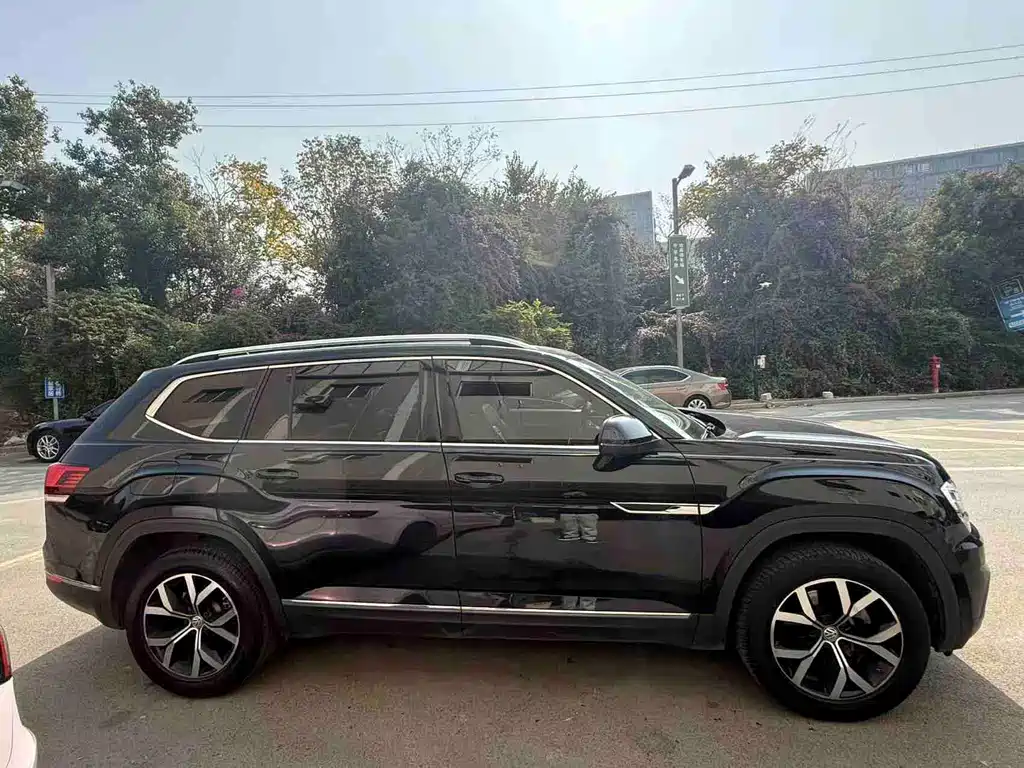 Volkswagen Teramont — миниатюра 5
