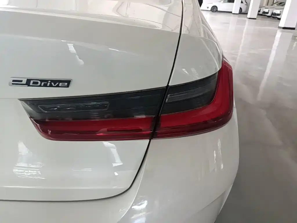BMW i3 — миниатюра 8