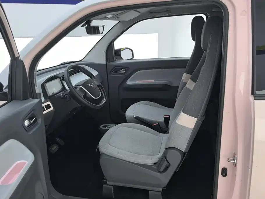 Wuling MINIEV — миниатюра 9