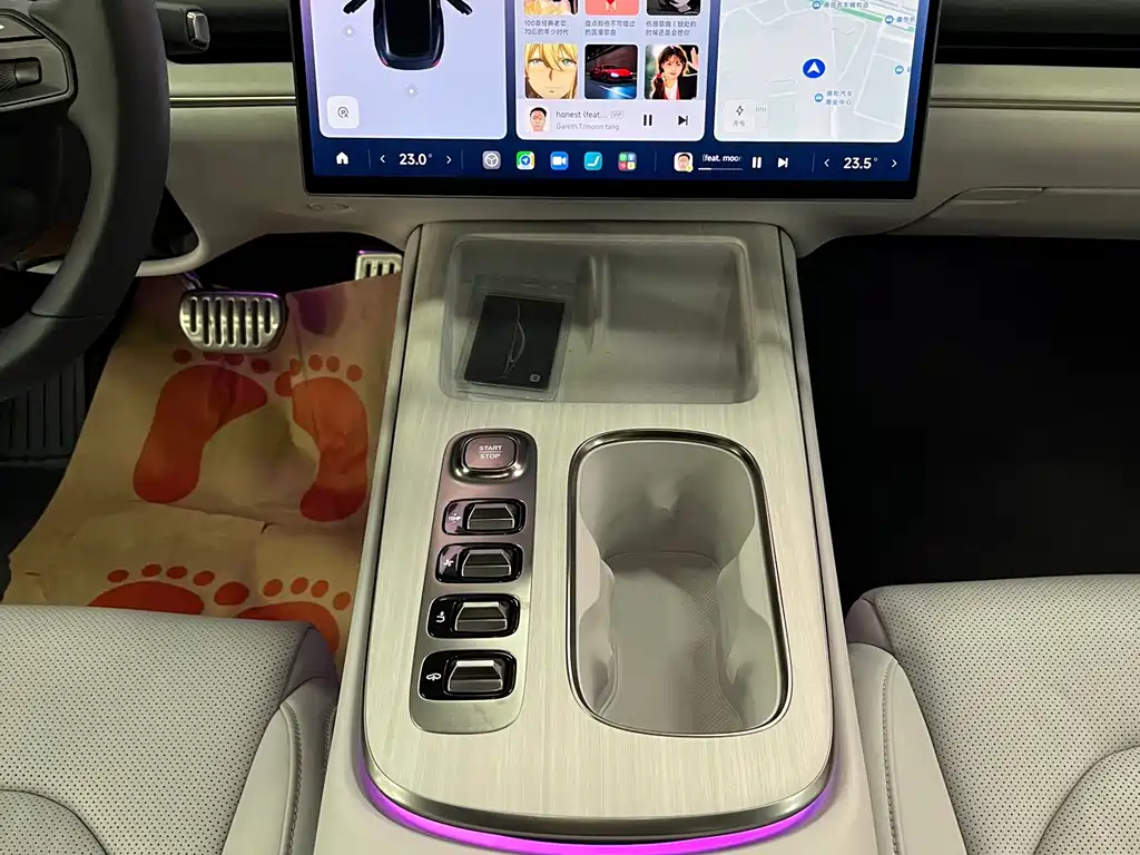 XIAOMI CAR XIAOMI SU7