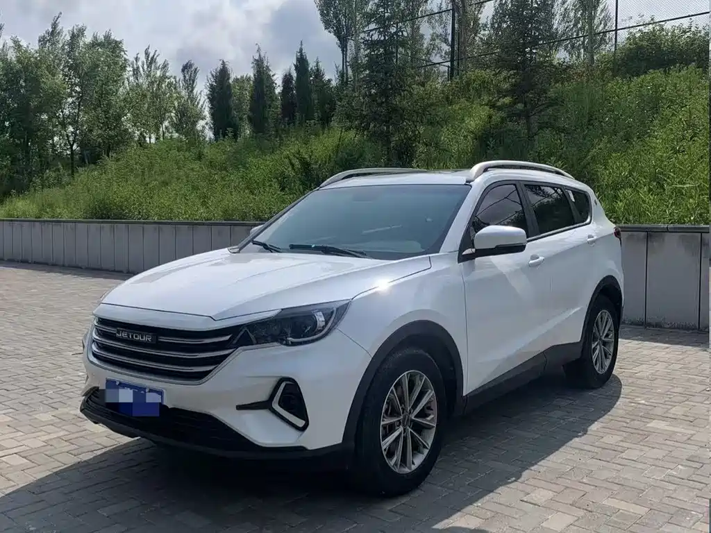 JETOUR X70 2022 1.5T DCT 5 мест