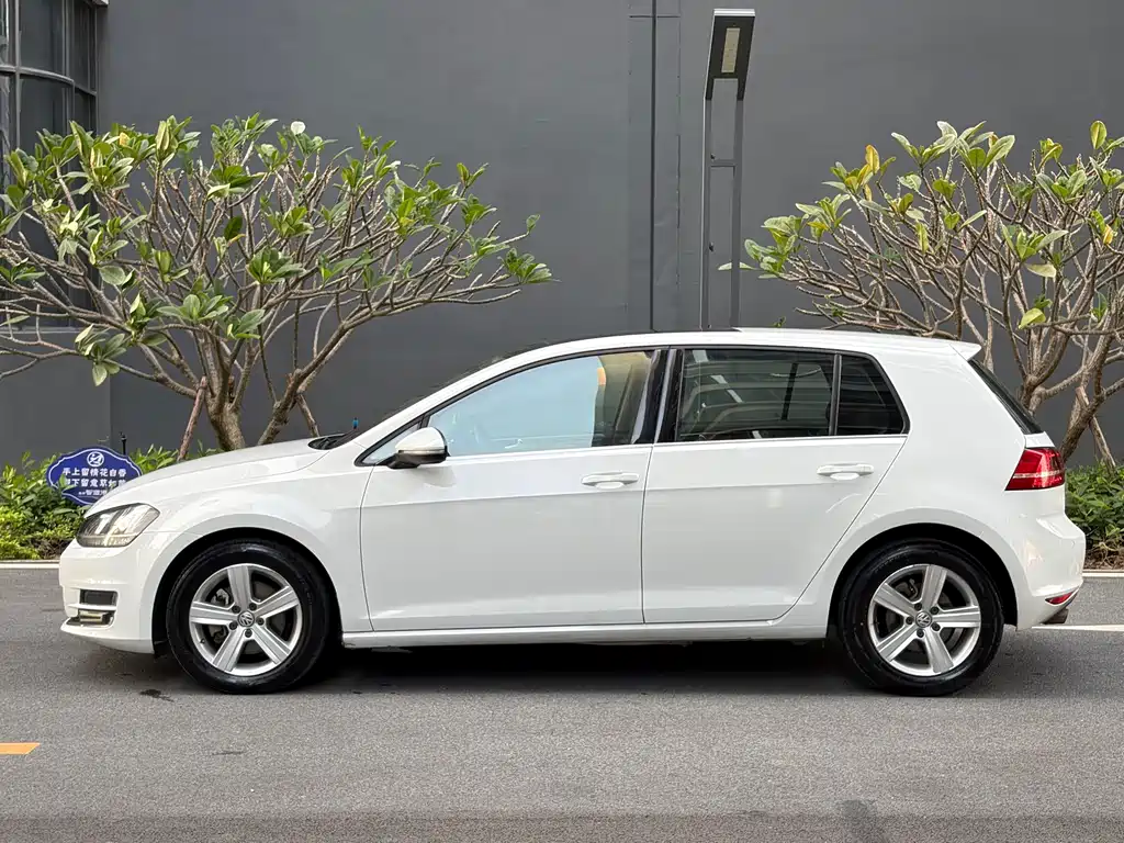 Volkswagen Golf — миниатюра 3
