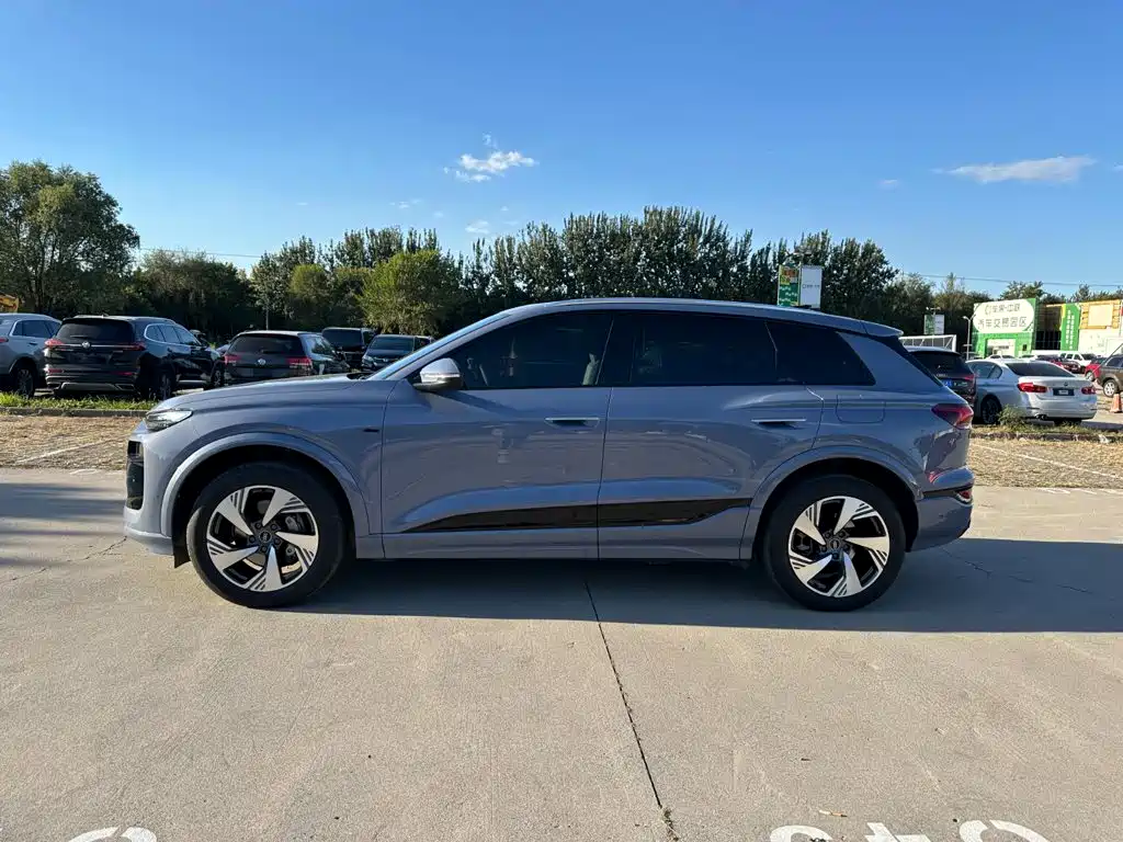 Audi Q6L e-tron — миниатюра 7