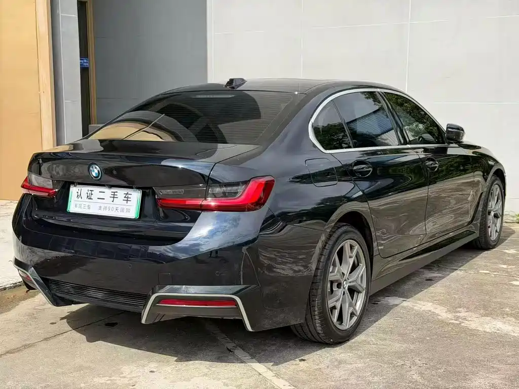 BMW i3 — миниатюра 7