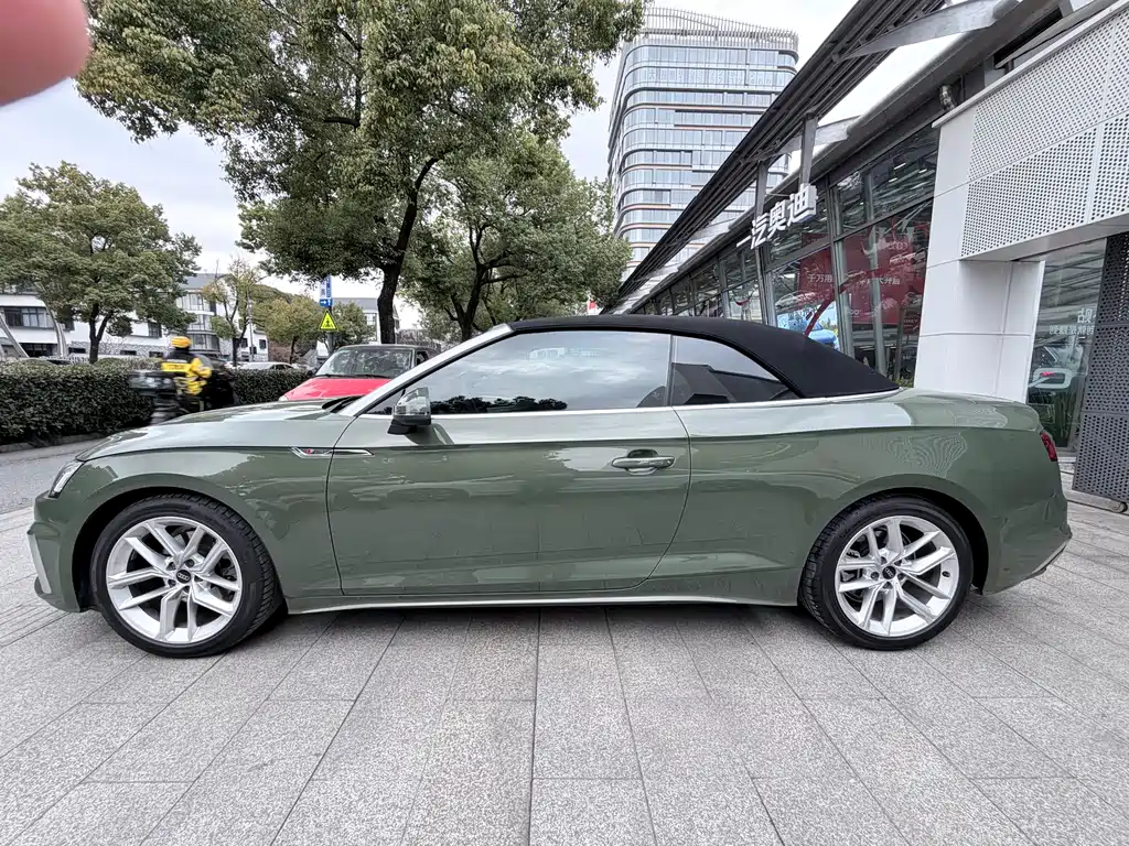 AUDI A5