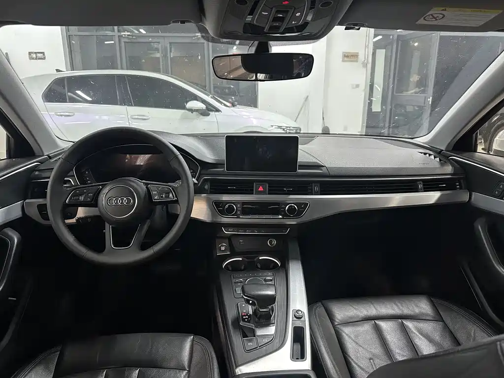 Audi A4L 2019 40 TFSI Fashion VI