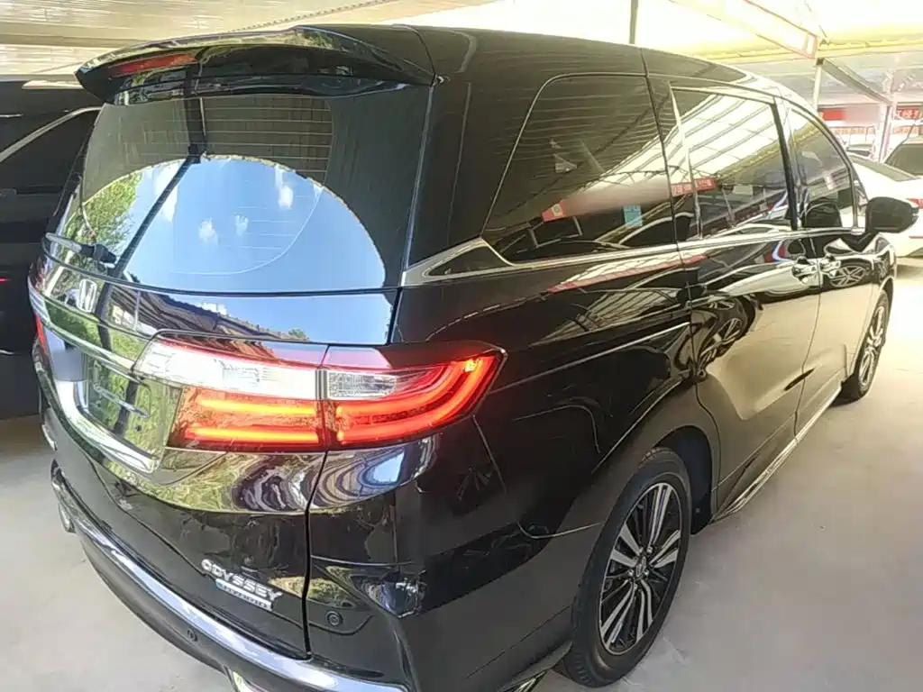 Honda Odyssey — миниатюра 7