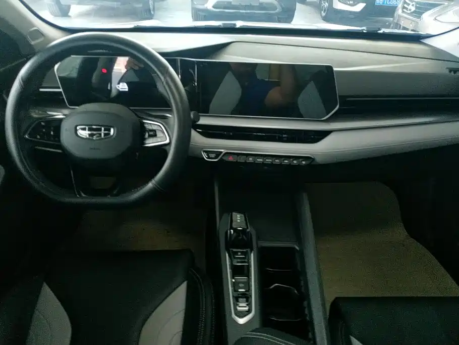 Geely Binrui — миниатюра 11
