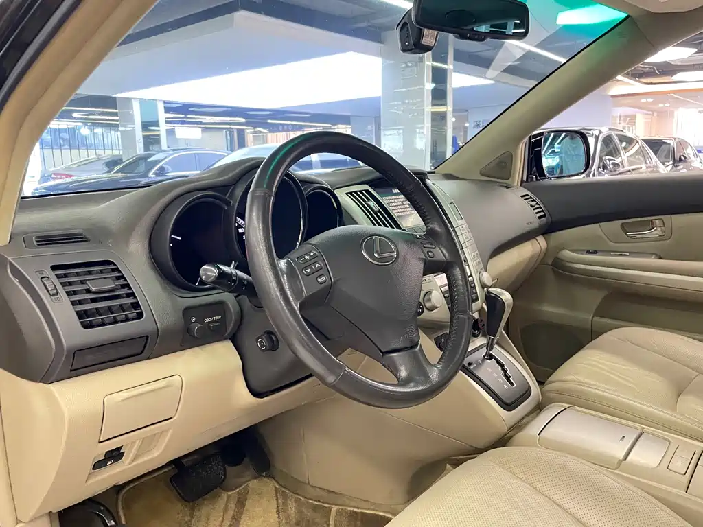 Lexus RX Classic — миниатюра 13