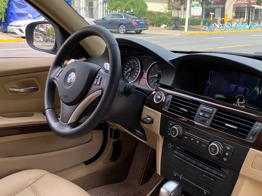 BMW 3 Series 3 2009 325i Luxury