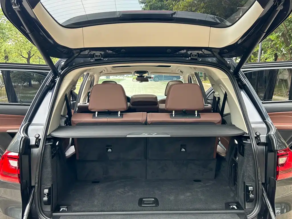 BMW X7 — миниатюра 15