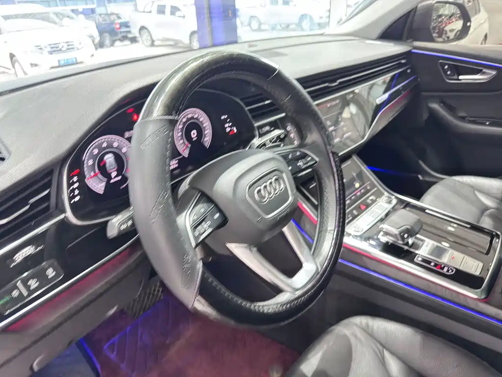 Audi Q8 — миниатюра 11