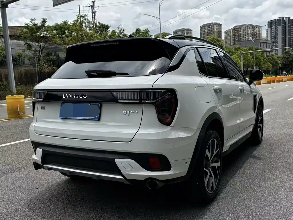 Lynk & Co 01 — миниатюра 8