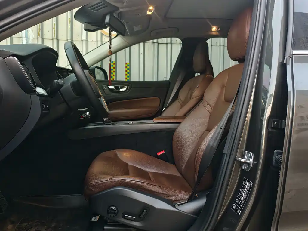 Volvo XC60 2020 T5 Luxury
