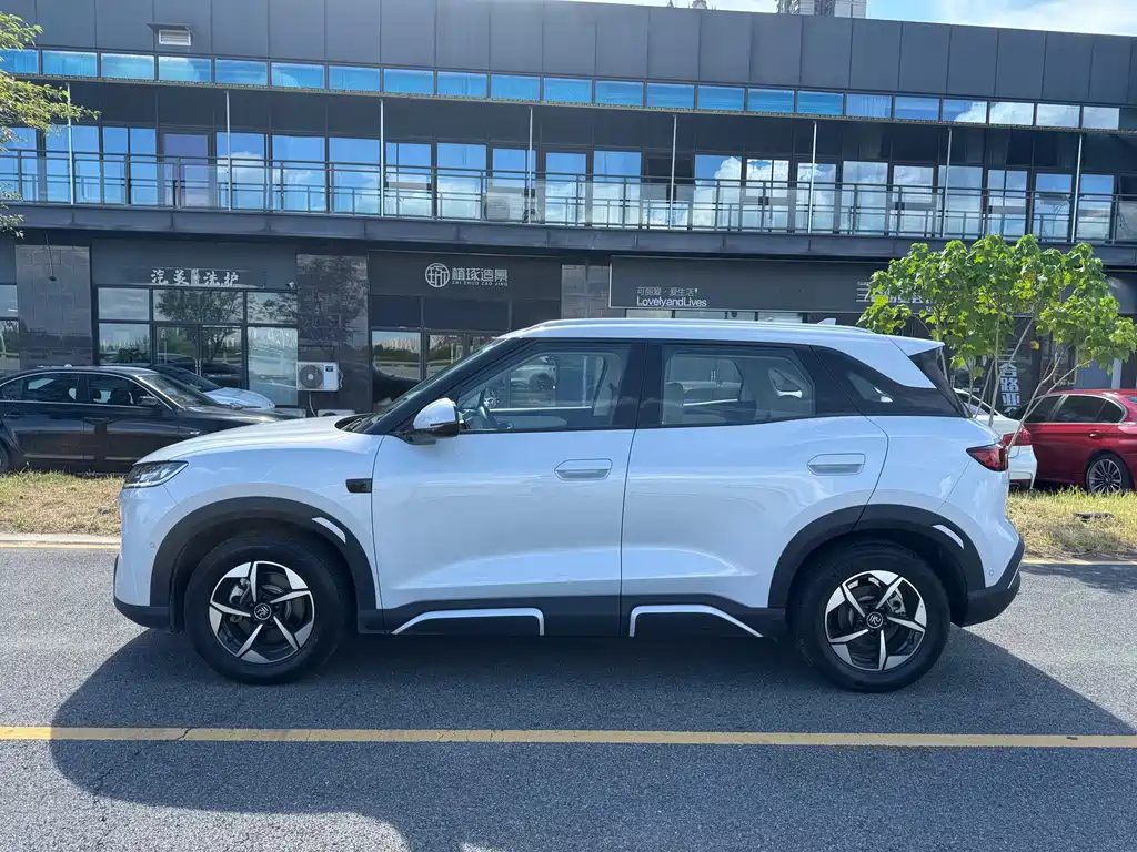 BYD Yuan UP — миниатюра 3