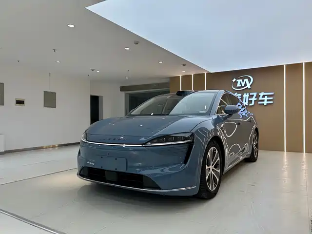 AITO WISDOM WORLD R7 2024