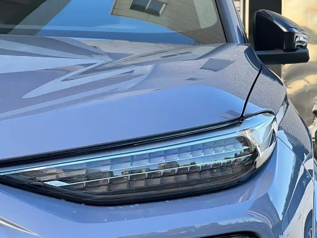Audi Q6L e-tron